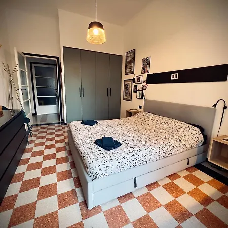 Bibi - Cozy Netflix *